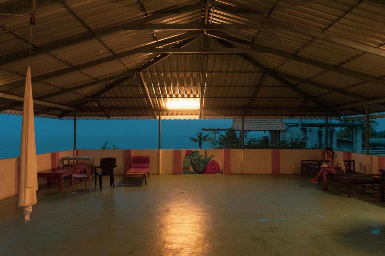 Hope Hostels, Varkala - Helipad Bagian luar foto